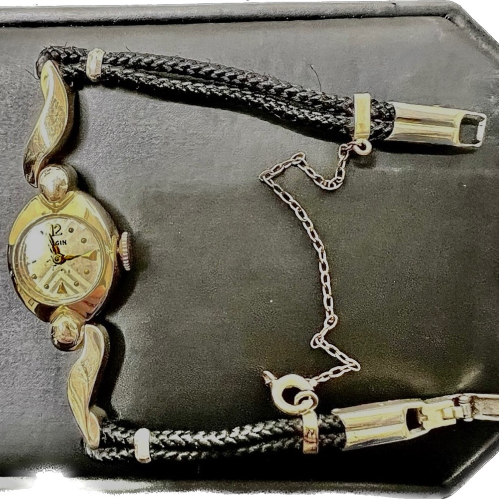 VINTAGE ELGIN LADIES WATCH, 12K GOLD FILLED GF 19 JEWELS works great